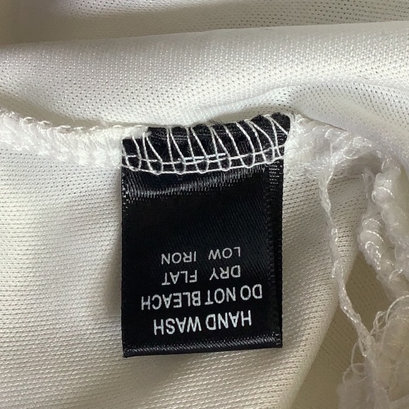 Haute MONDE skirt crocheted with mini skirt under size Med NWT zipper si… - Picture 8 of 9